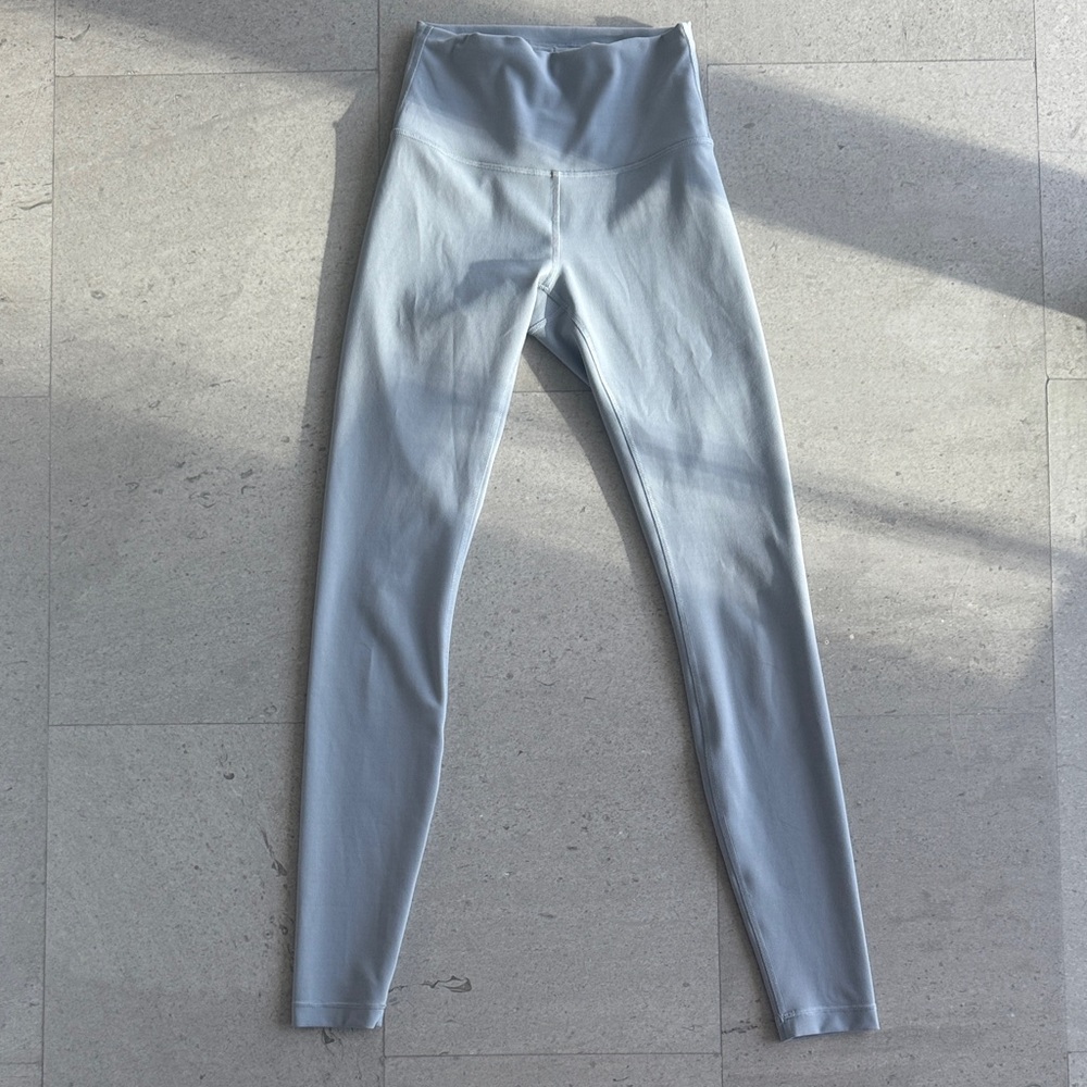 Lululemon wunder under leggings 28” size 4